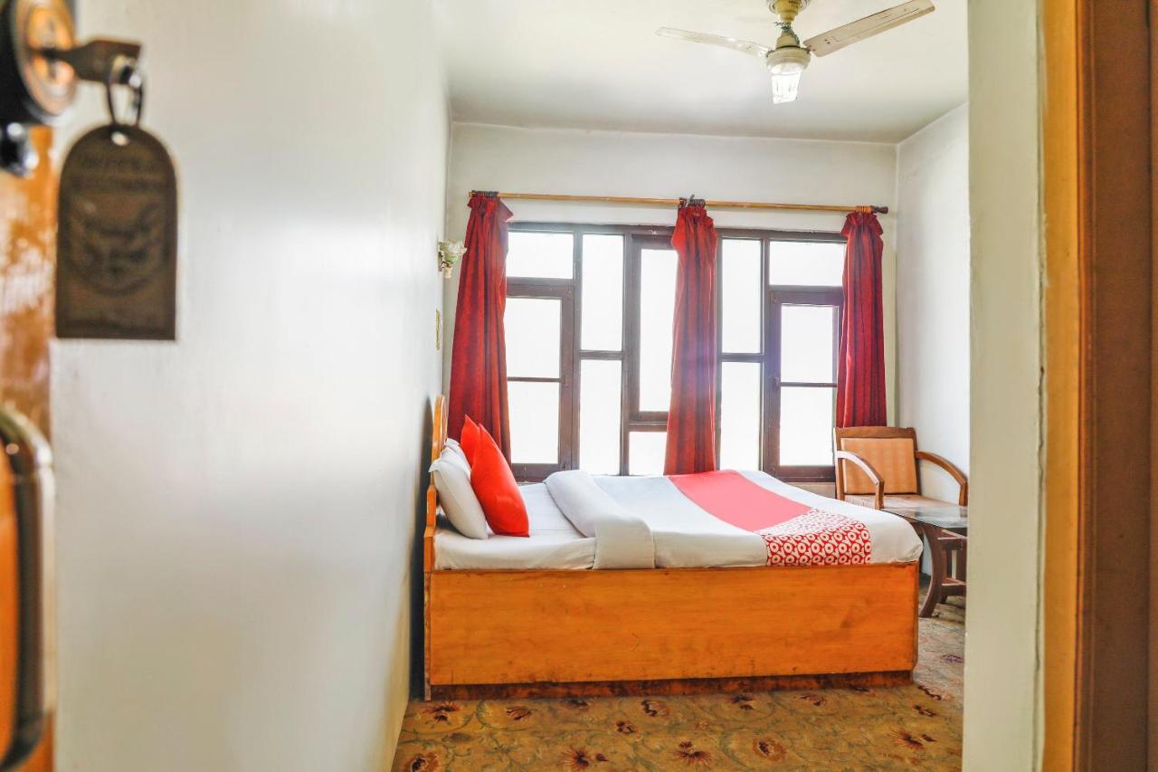 Oyo 72225 Hotel Dilshan Srīnagar Extérieur photo